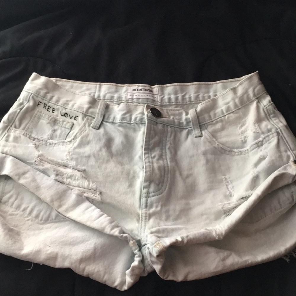 One x One Teaspoon Bandits shorts